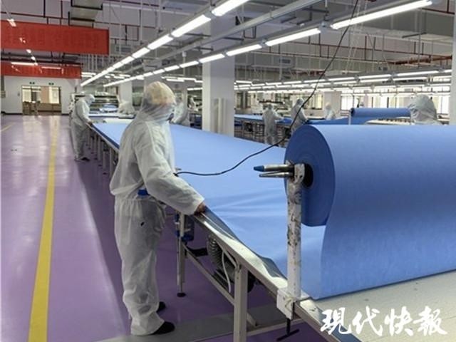 【媒体报道】常州一企业转产防疫急需品，非医用防护服将全部捐赠